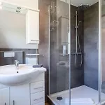 Apartamento Luxus-haushaelfte-alte-remise-r2 Böhl
