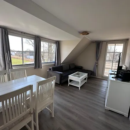 Luxus-haushaelfte-alte-remise-r2 * Böhl