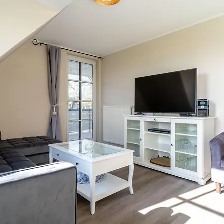 Luxus-haushaelfte-alte-remise-r2 Apartamento Böhl