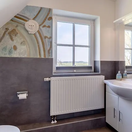 Luxus-haushaelfte-alte-remise-r2 * Böhl