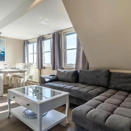 Luxus-haushaelfte-alte-remise-r2